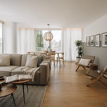 Talamone - 2 Bedrooms And Balcony In Alvalade Lejlighed *