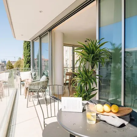 Talamone - 2 Bedrooms And Balcony In Alvalade Lisbona