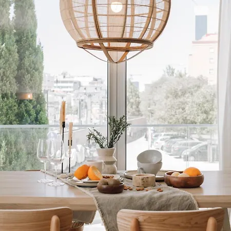 Talamone - 2 Bedrooms And Balcony In Alvalade Apartamento